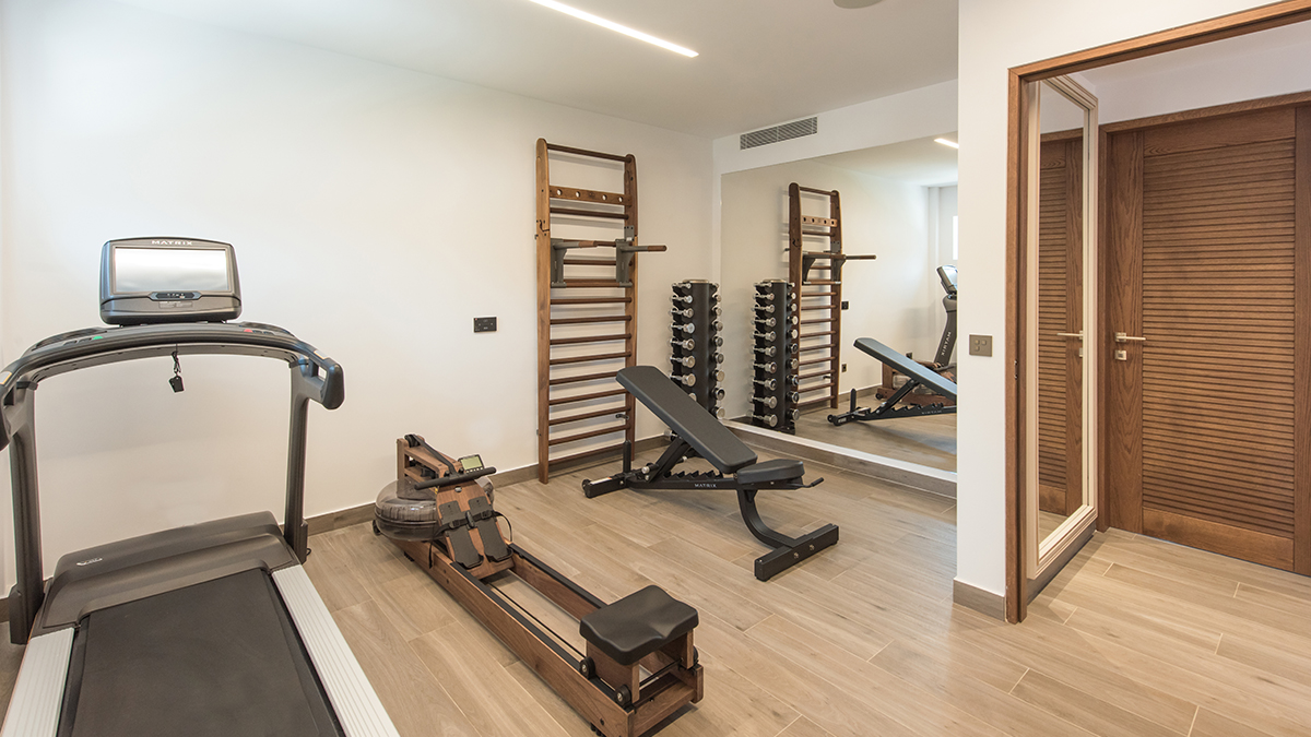 Harmony Suite Sea View with heated outdoor whirlpool and gym